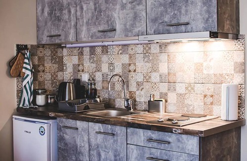 Monastiraki Apartment | Modern Studio in Athens- Psyri,Monastiraki square.