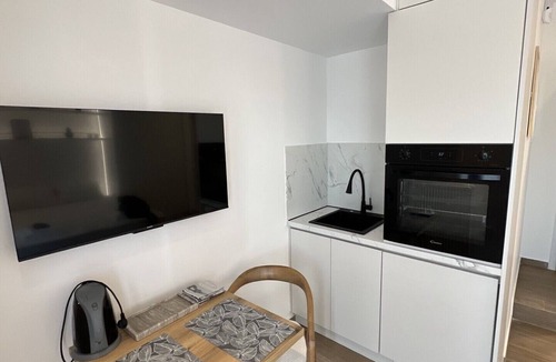 Kallithea Apartment | Modern Studio in Kallithea Athens