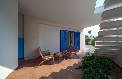 Drobnici House | Modern vacation villa with pool/air conditioning in Blizikuce/Budva/Montenegro