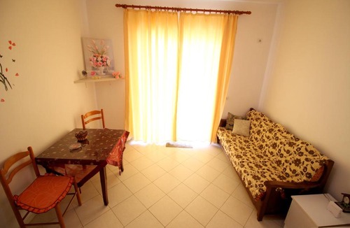 Qender Apartment | Mona`s apartments 1