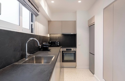 Monastiraki Apartment | Monastiraki Living: Deluxe 2BR Apartment