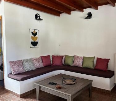 Varos House | Monolithos