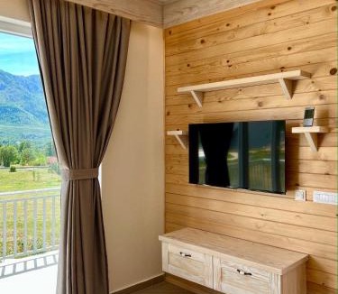 Savnik House | Monte Escape Village