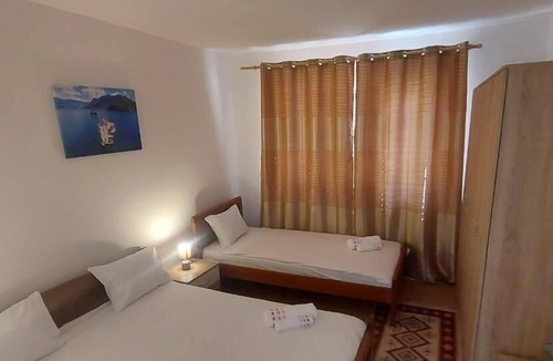 Igalo House | Montenegro Johnny`s Guesthouse - Rooms *** in Igalo