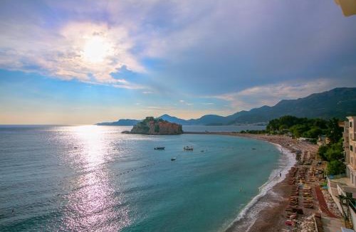 Sveti Stefan Apartment | Montesan Luxury Apartments Beach Front