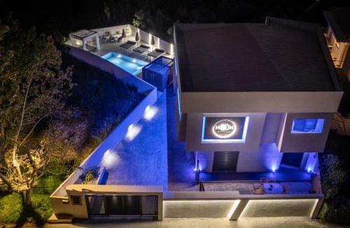 Agrilia Apartment | Moon Boutique Hotel - Ultra Luxury Suites with Pool, Perfect for Fun and Relaxation By Villa Mana Gers