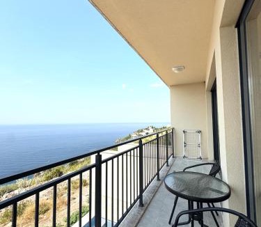 Krstac Apartment | Moréa- Modern, Sea View & Balcony
