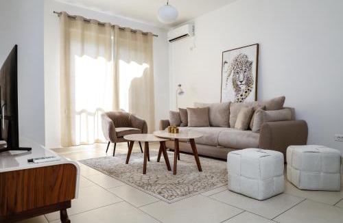 Donji Morinj Apartment | Morinj Lavender Bay Apartment E3