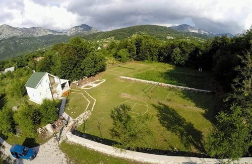Vrbanje House | Mountain House Domestic,with three bedrooms.