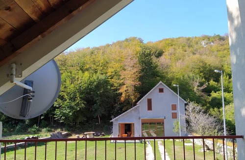 Vrbanje House | Mountain House Domestic,with three bedrooms.