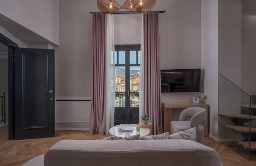 Florina Apartment | Mountain Pine Luxury Suites