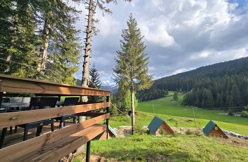 Montenegro Cabin | Mountain Retreat Maslo