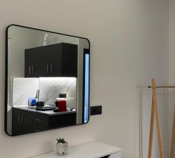 Petaloudes Apartment | Mr Darko studios