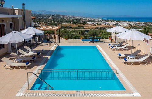 Adelianos Kampos Villa | Mulberry villa,Excellent views,pool, Platanes, Rethymno