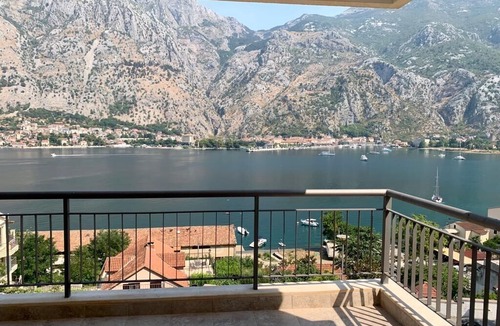Kotor Apartment | MUO1ME in Muo