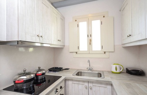 Naxos Town Villa | My Villa, 2-bedroom villa in gorgeous Naxos with AC, WiFi