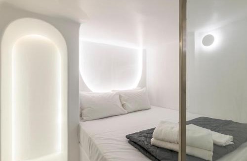 Mykonos Town Hostel | MyCocoon Hostel
