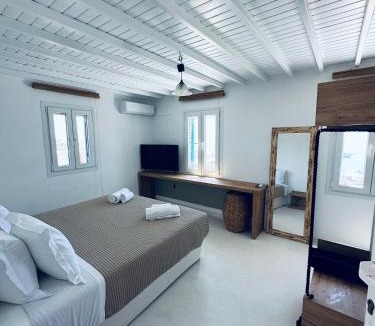 Mykonos Town House | Myconian Sunset Apartments