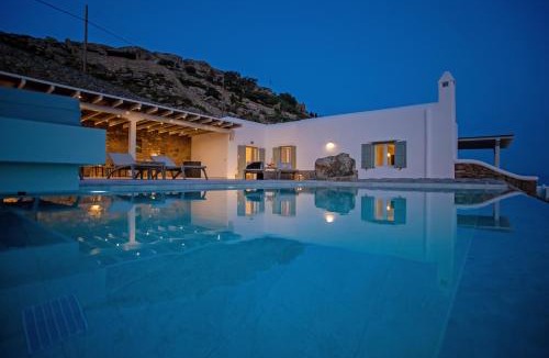 Plintri Villa | Mykonian Tramonti Villas