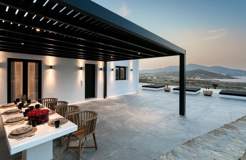 Ftelia Villa | Mykonos Ftelia Black Villa 1