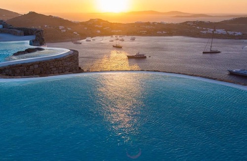 Glastros House | Mykonos Holiday Home Aegean Water Views