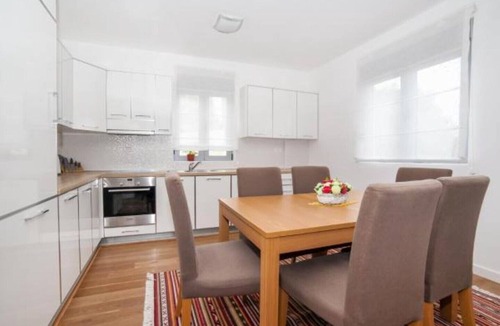 Przno Apartment | MyPrzno - Spacious 3 BD Apartment with Great Sea View