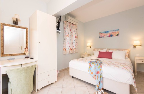 Mirties House | Myrties Apartments