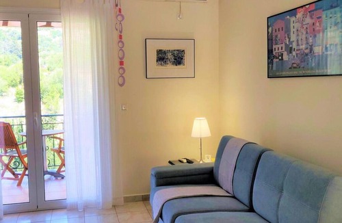 Dhrakata Apartment | Myrtos Cottages Cleo