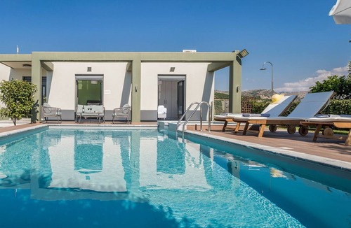 Potistiria Villa | Mythic Olive Villa Views - Private Pool