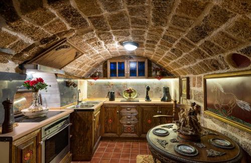 Rhodes Old Town Villa | Mythic Spa Villa