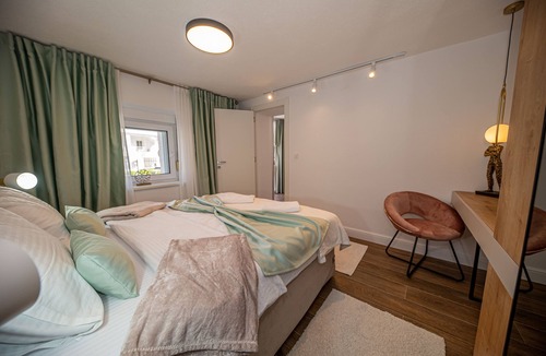 Bar House | N&N LUX Guest house