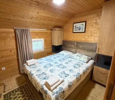 Utjeha Cabin | Nana Dea