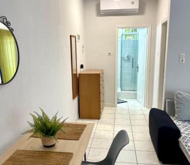 Paralia Ofryniou Apartment | Nano’s home