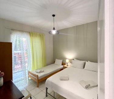 Paralia Ofryniou Apartment | Nano’s home