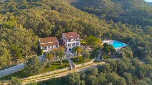 Almiros Beach Apartment | Natural Blue Green Apartment