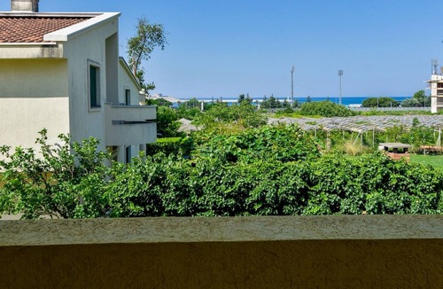 Zeljeznica Apartment | Nature and Sea View Studio Flat w Balcony in Bar