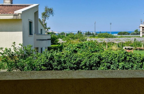 Zeljeznica Apartment | Nature and Sea View Studio Flat w Balcony in Bar