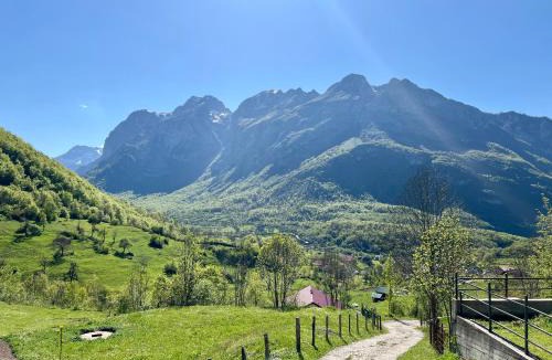 Vusanje Bed & Breakfast | Nature Guesthouse Vuthaj