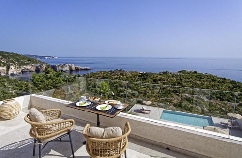 Mpogdanatika Villa | Natures Dreamcatcher