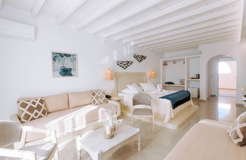 Stelida Hotel | NAXIAN EMERALD HOTEL