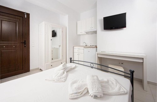 Naxos Town Villa | Naxos City Center Room Economy Quadruple Room Private Balcony City Views