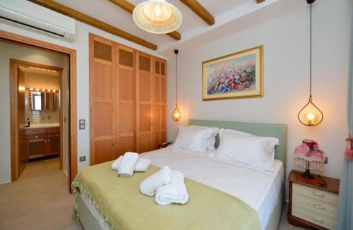 Kastraki Apartment | Naxos near Kastraki beach house with sea view and pool