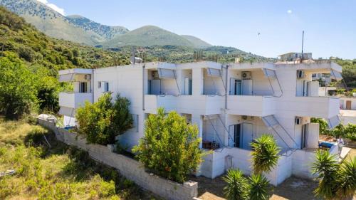 Qazim Pali Apartment | Nefeli apartments