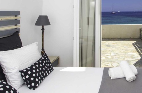 Megas Gialos Apartment | Nefeli Suite