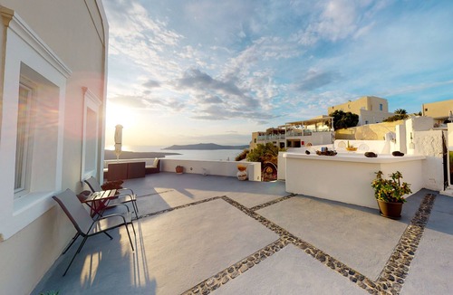 Fira House | Neoklassiko Koukouli Family room sea view