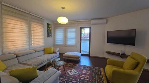 Pejë Apartment | Neoma's Home