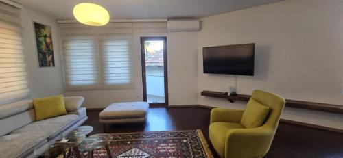 Pejë Apartment | Neoma's Home