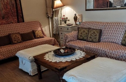 Elliniko House | Neraida House