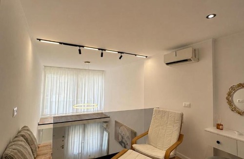 Shkembi i Kavajes Apartment | Nevi's Room 2