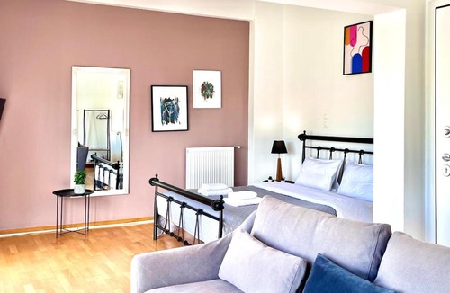 Mets Apartment | New! 1BR Acropolis View Gem in Pangrati